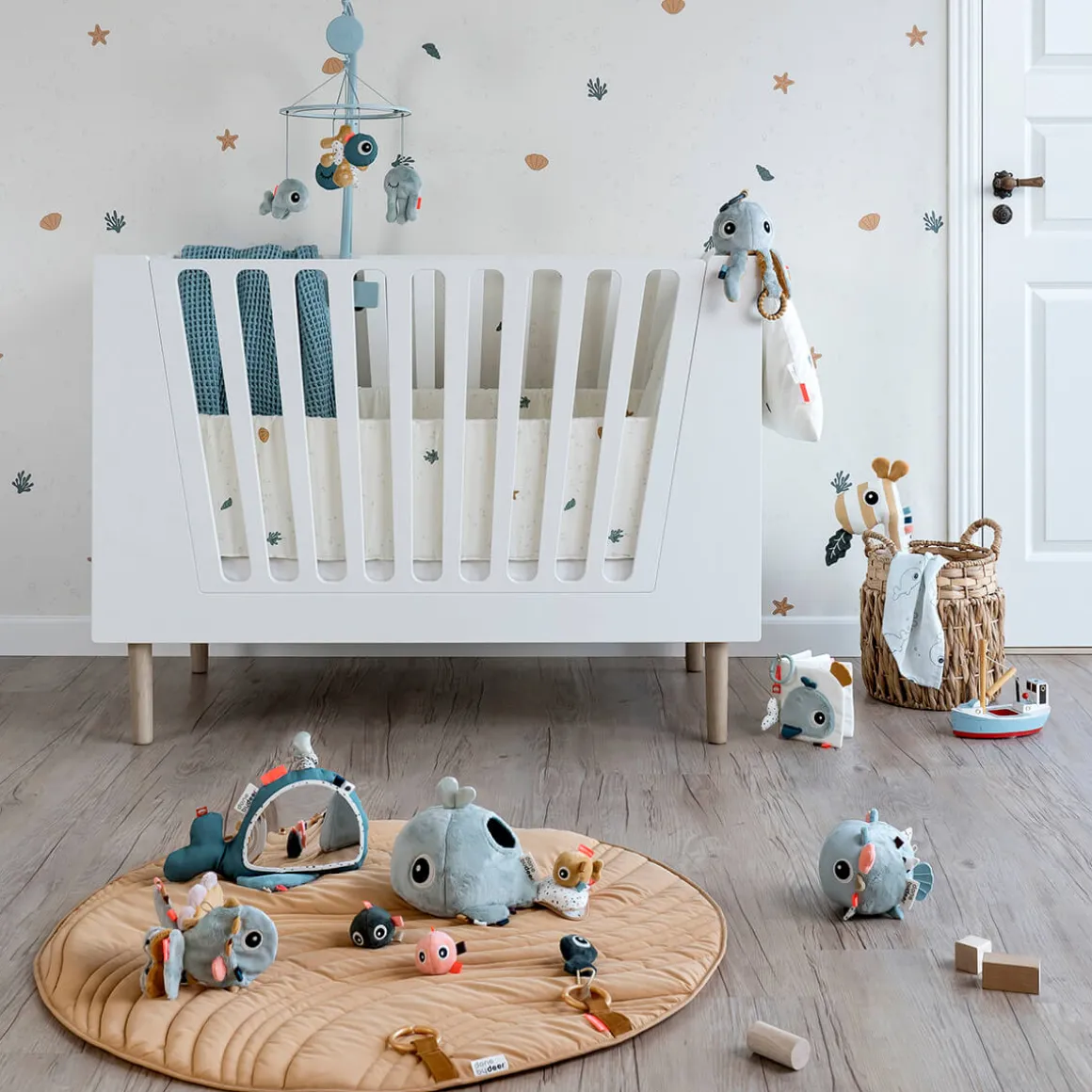 Activity floor mirror - Wally - Blue