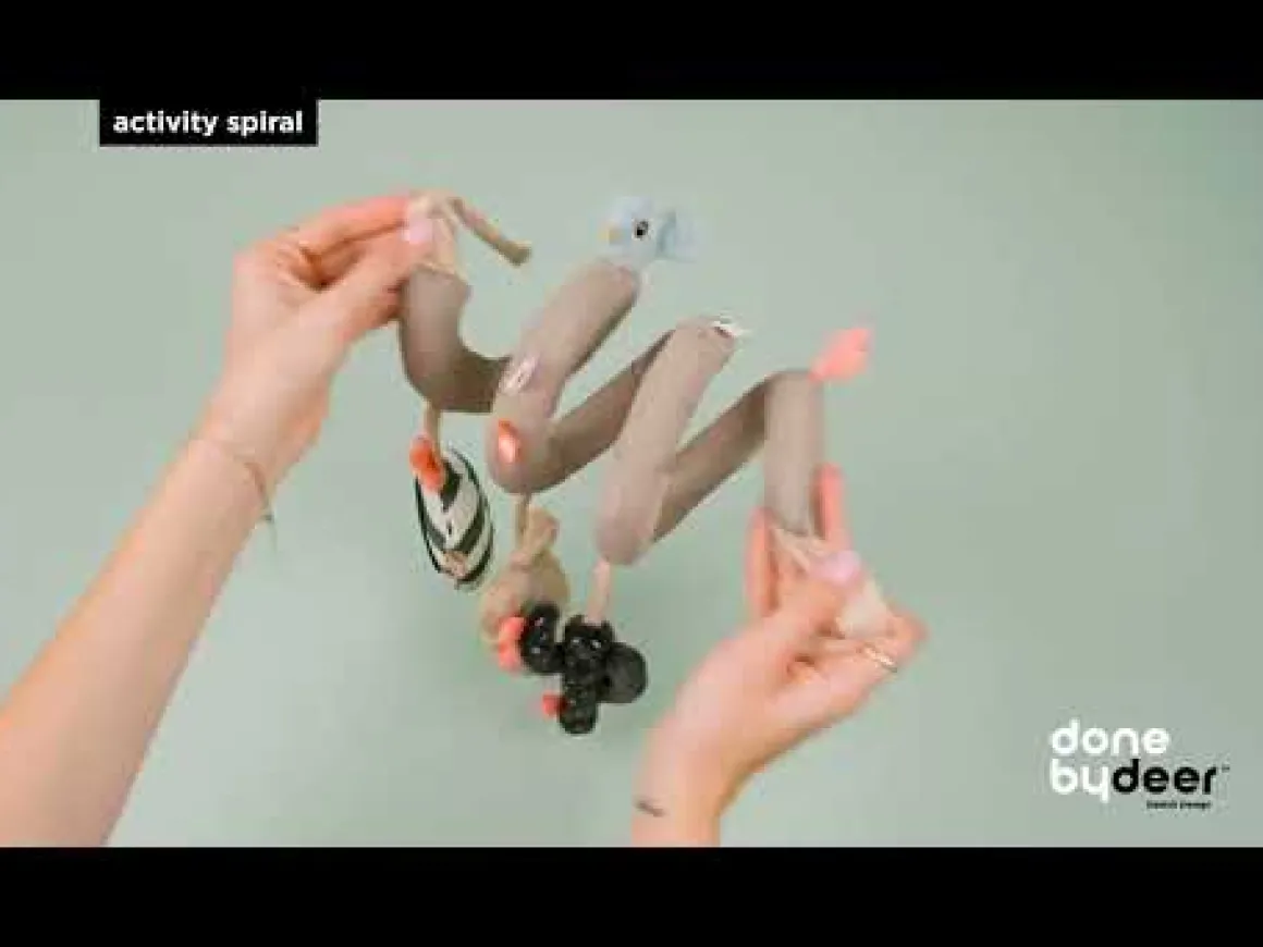 Activity spiral - Deer friends - Powder