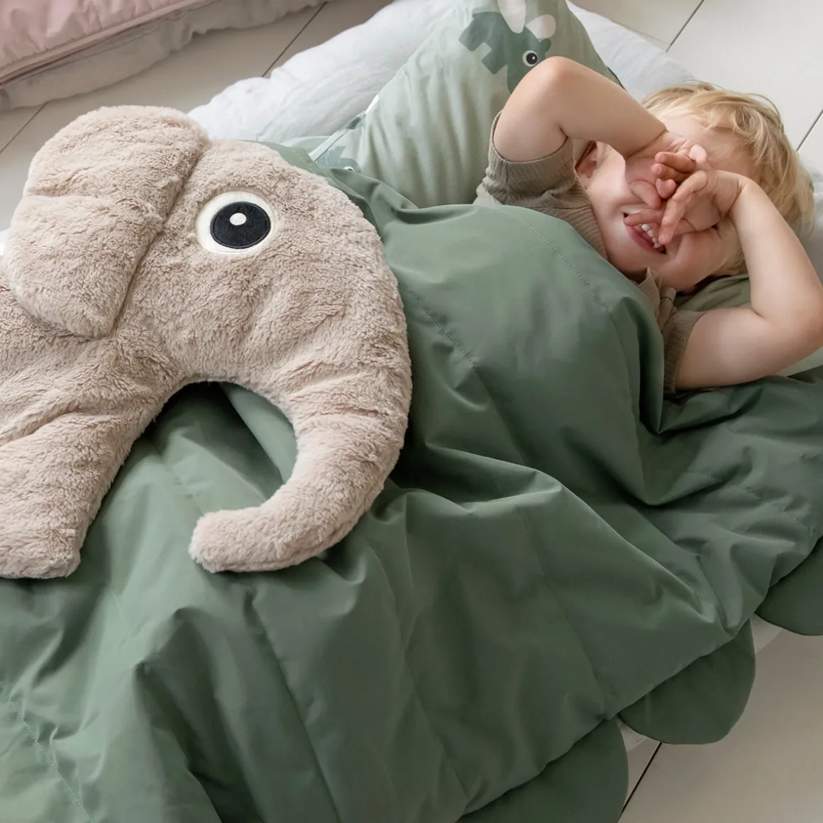 Cuddle friend - Elphee - Sand
