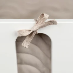 Quilted bed bumper with strings - Waves - Powder