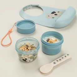 To go 2-way snack container S - Tiny farm - Blue